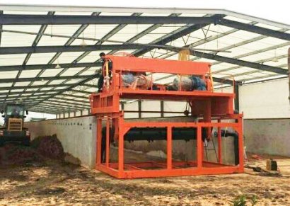 有機(jī)肥發(fā)酵翻拋機(jī)設(shè)備有哪些特點